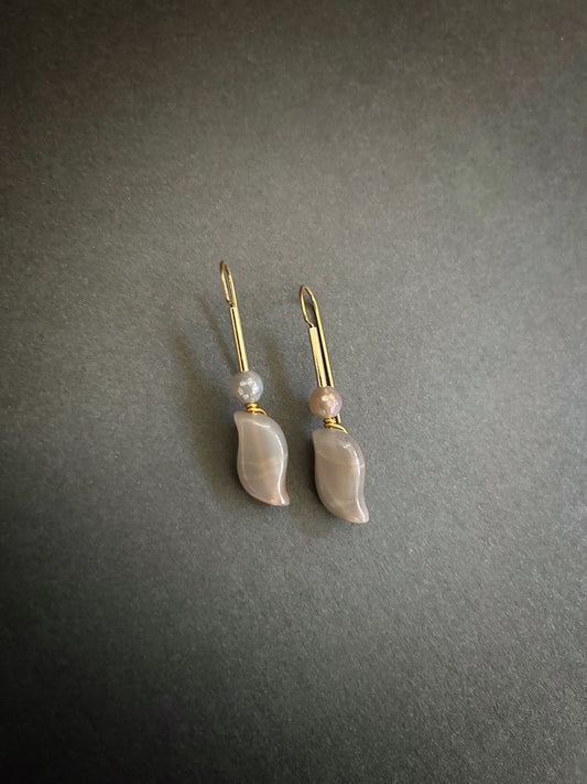 Peach-grey moonstone earrings
