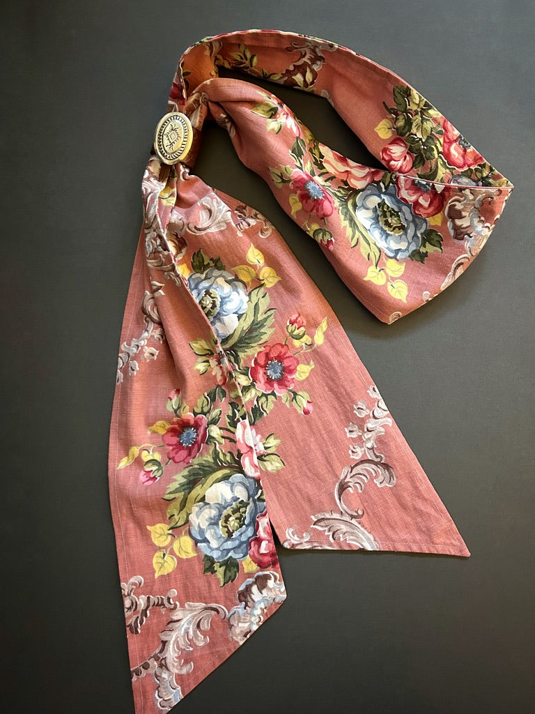Maxi-sash of 1940s cotton floral with large concho slide